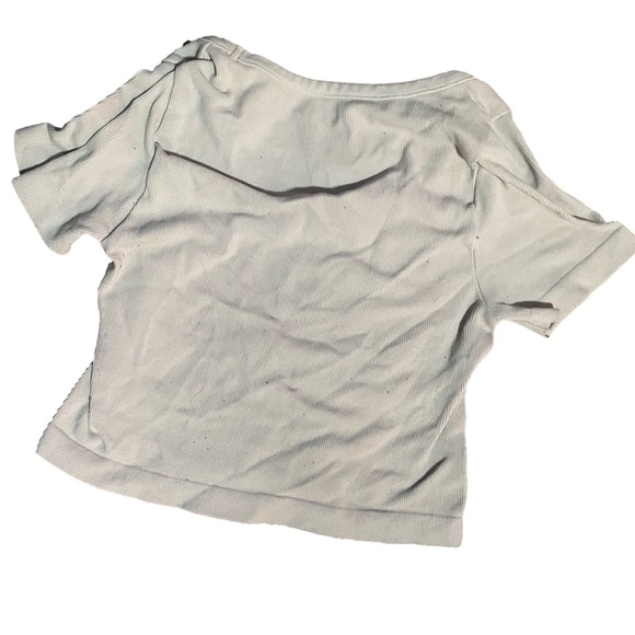 Garage white/cream cropped t-shirt, size m - Picture 3 of 3